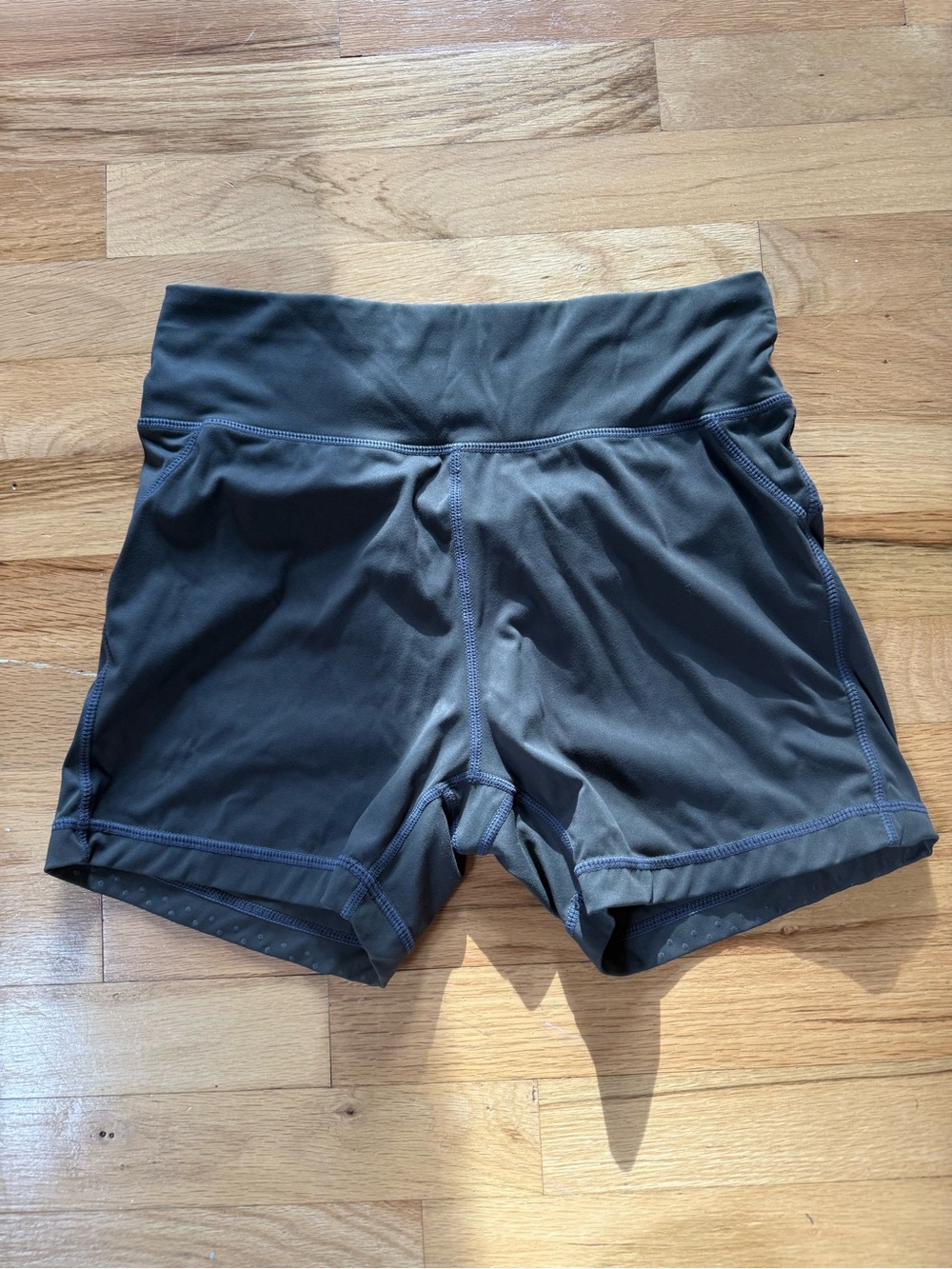 Barbell apparel women’s stay-put shorts charcoal grey size medium